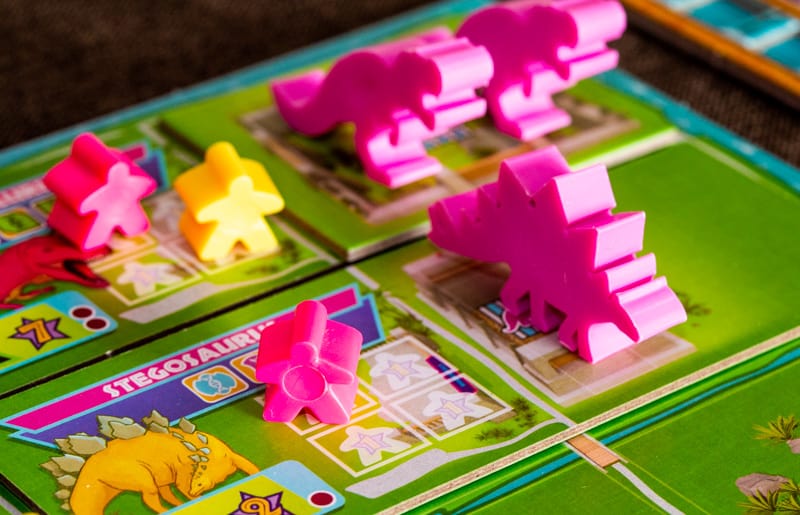 board game geek dinosaur island